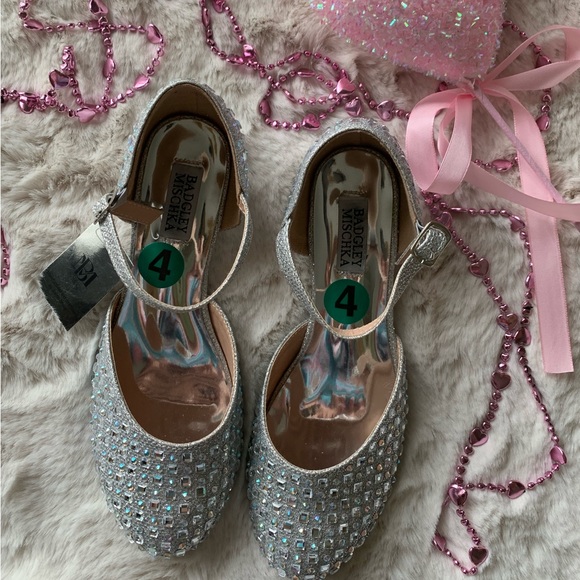 ✨Girls Sparkly Dress Shoes Badgley Mischka✨ - Picture 3 of 10
